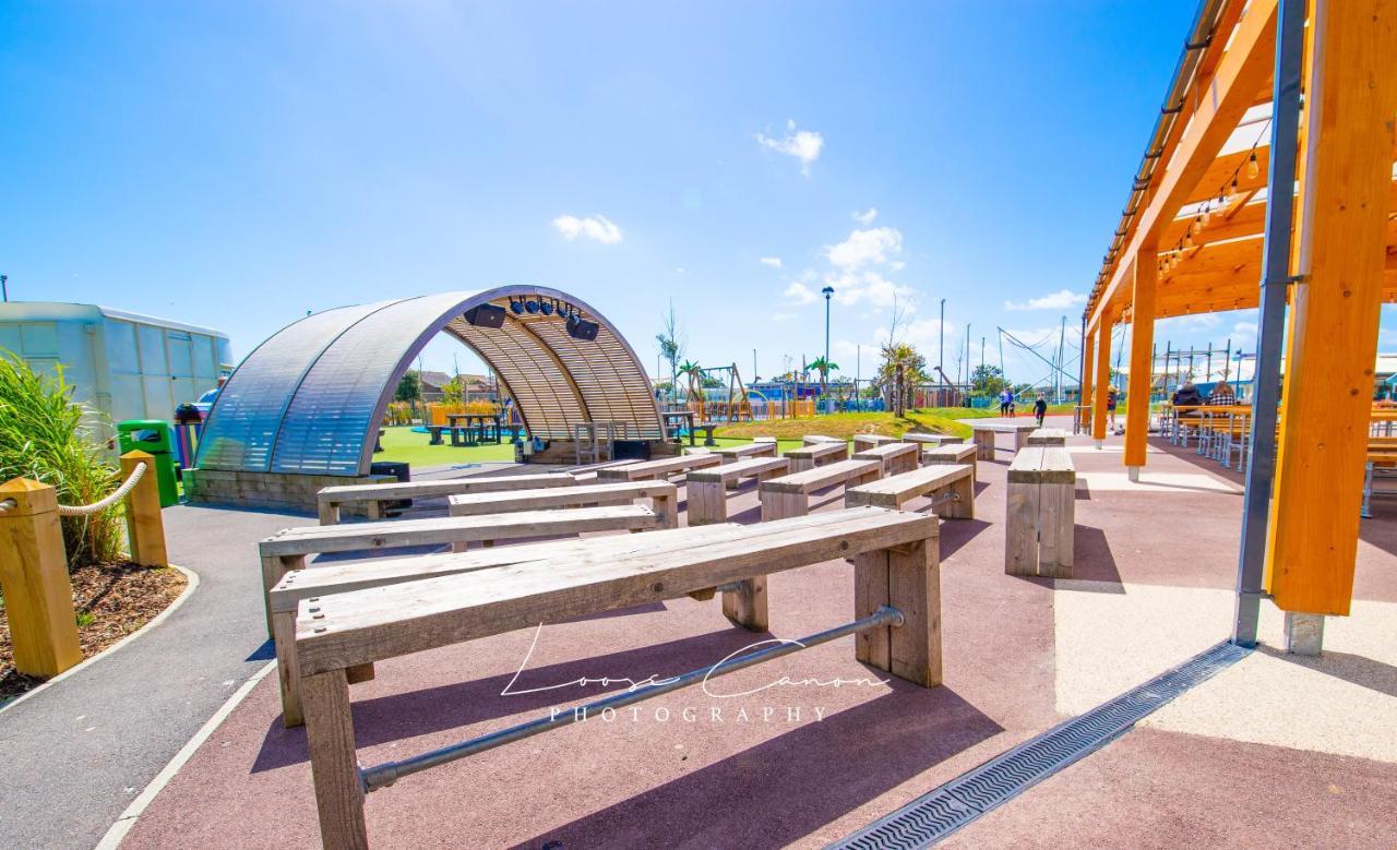Sea 'N' Stars Platinum Plus Holiday Home With Views, Free Wifi And Netflix Camber ภายนอก รูปภาพ
