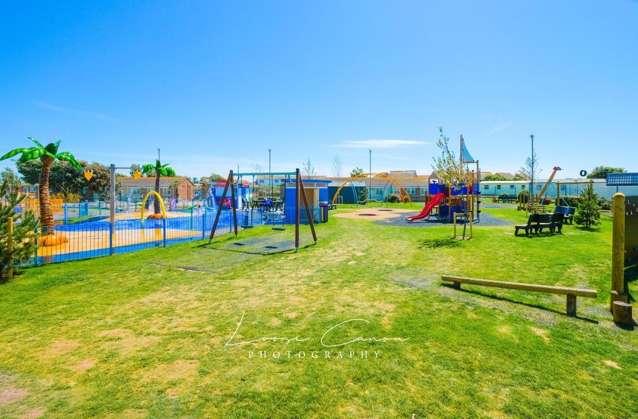 Sea 'N' Stars Platinum Plus Holiday Home With Views, Free Wifi And Netflix Camber ภายนอก รูปภาพ