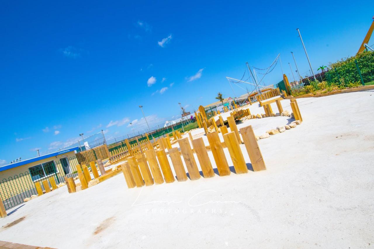 Sea 'N' Stars Platinum Plus Holiday Home With Views, Free Wifi And Netflix Camber ภายนอก รูปภาพ