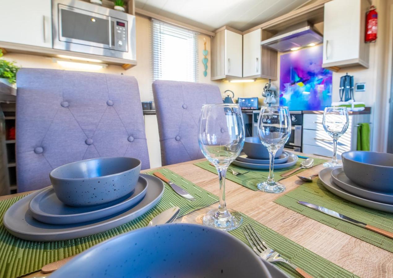 Sea 'N' Stars Platinum Plus Holiday Home With Views, Free Wifi And Netflix Camber ภายนอก รูปภาพ